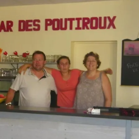 Mobil-home Avec Terrasse A Pour 3 Personnes - Api-1-52-454 Kemp Limeuil