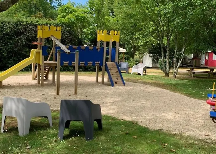 Campingplads Mobil-home Avec Terrasse A Pour 3 Personnes - Api-1-52-454